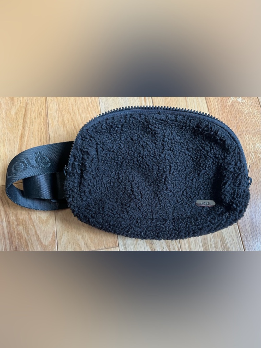 Lole Sherpa Cross-body bag